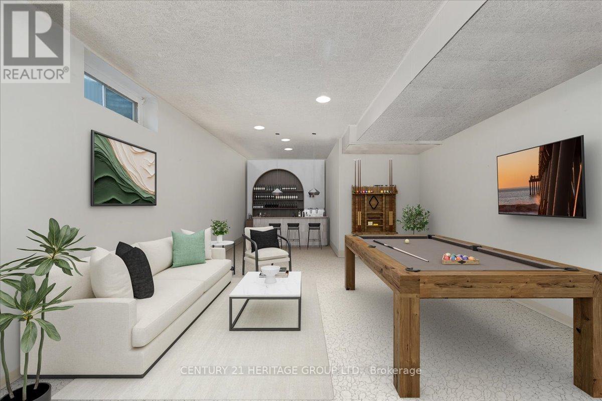 Single Family House for Sale in  ELMHURST DRIVE Hamilton (Sherwood) 