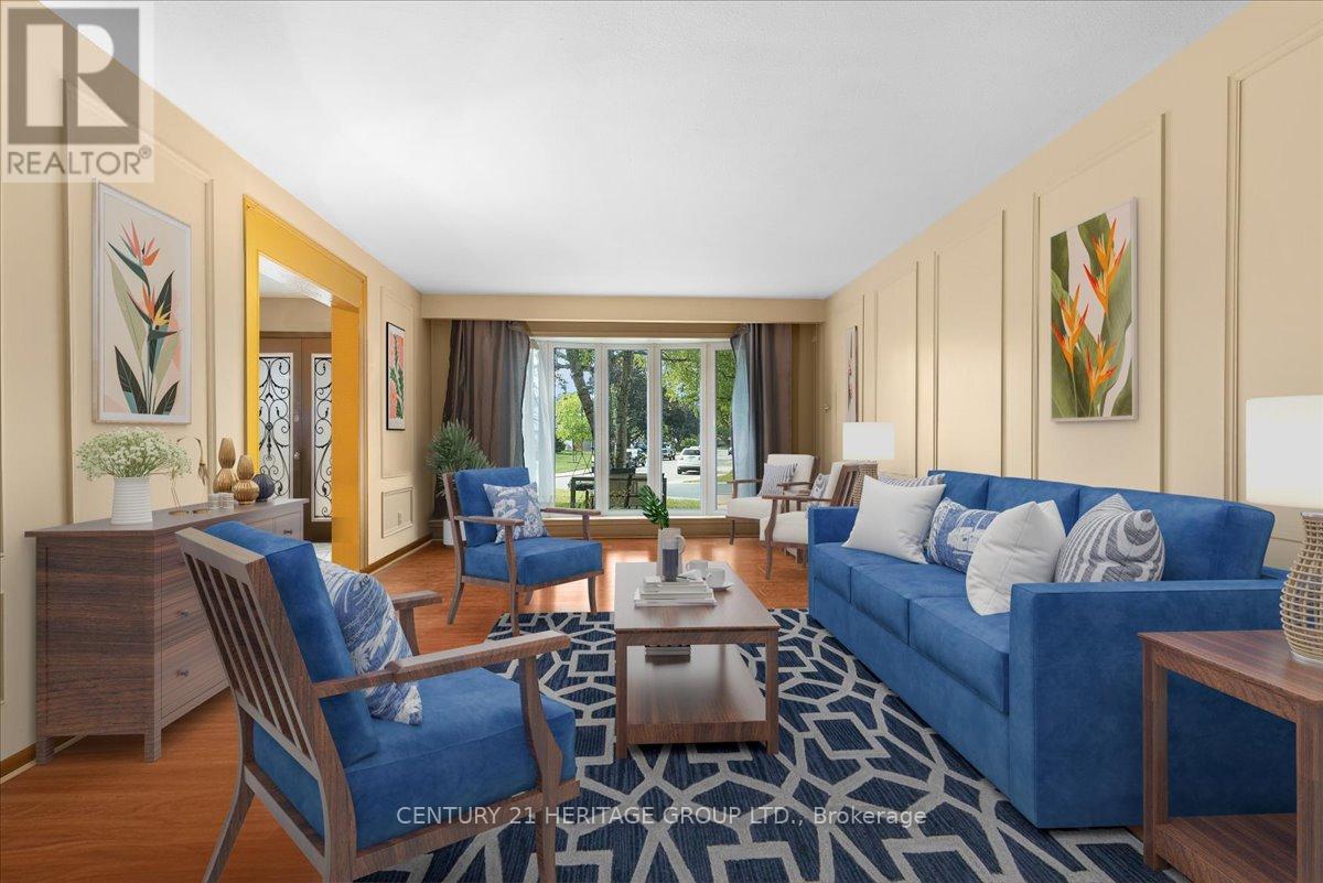 Single Family House for Sale in  ELMHURST DRIVE Hamilton (Sherwood) 