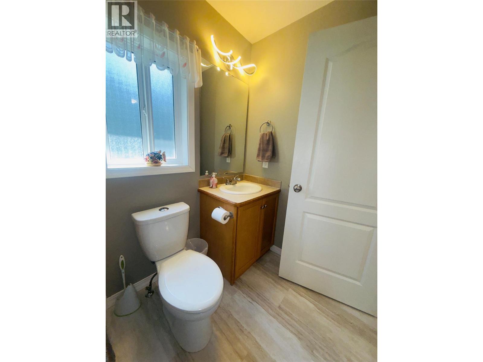 4891 Glen Eagle Drive, Fairmont Hot Springs