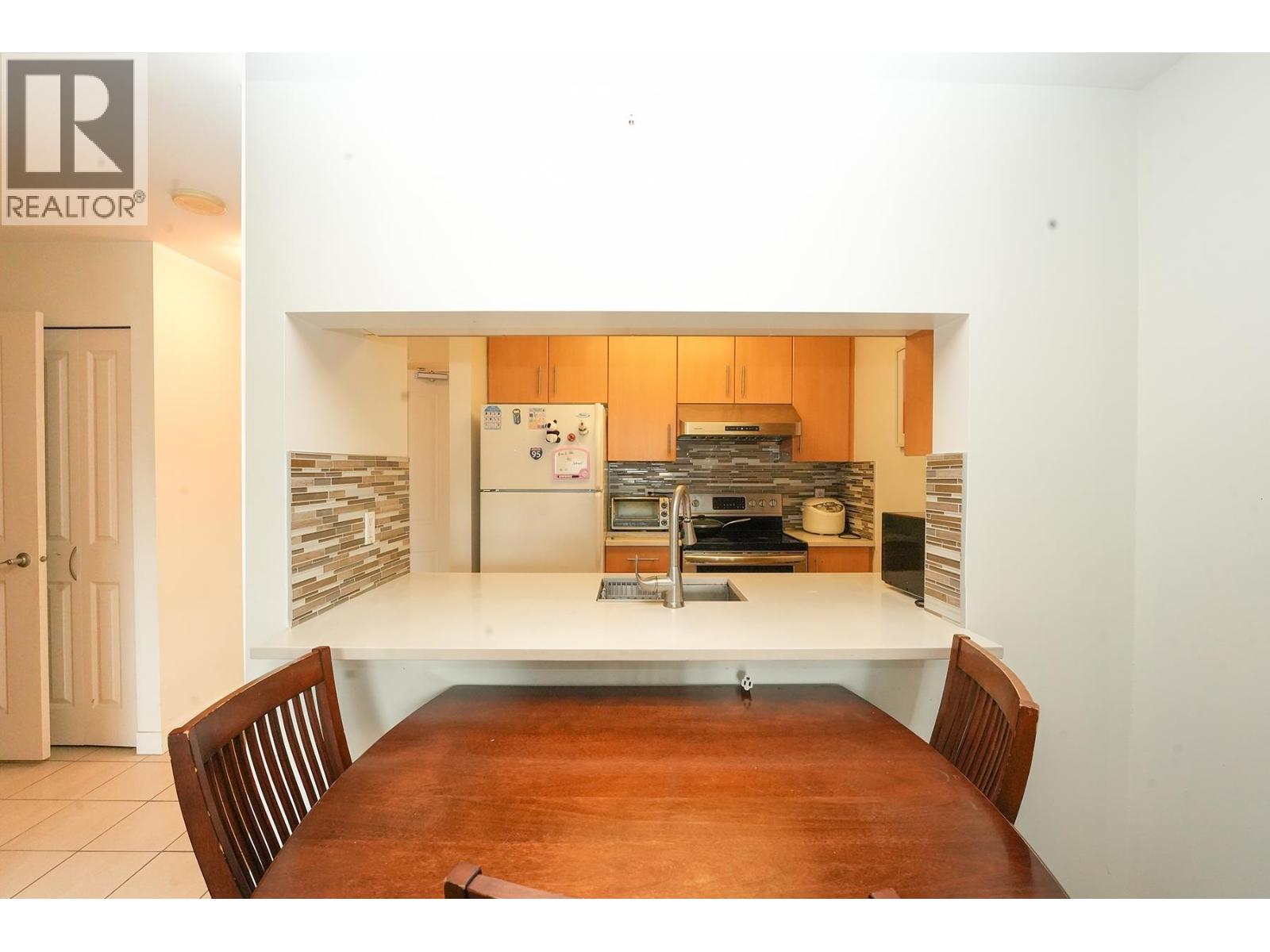 1808 3660 VANNESS AVENUE, Vancouver