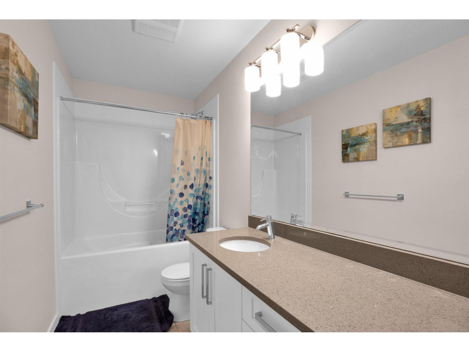 25 7740 GRAND STREET, Mission