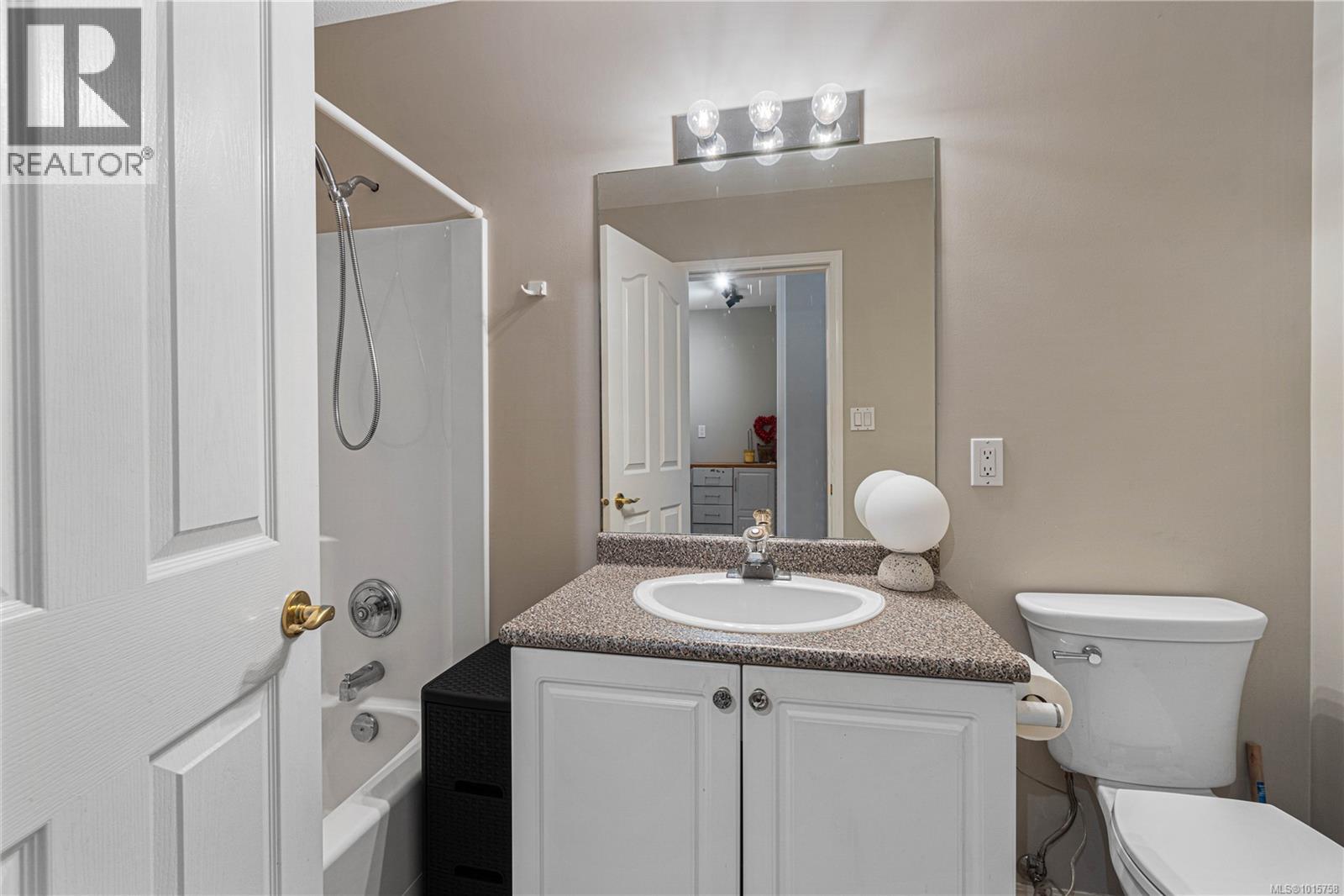 4895 Laguna Way, Nanaimo