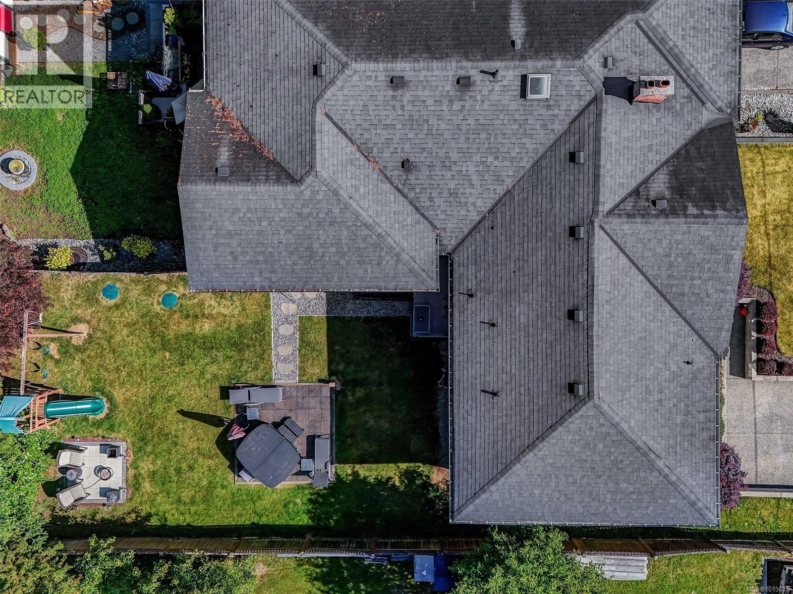  10378 Patricia Place, Sidney