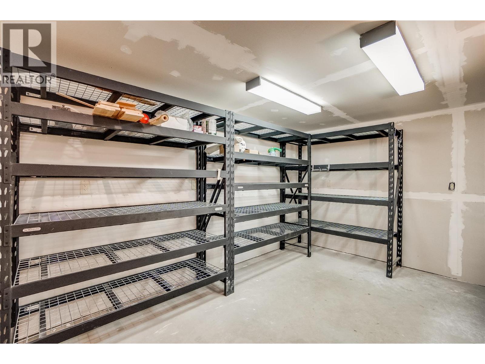 130 8th Street N, Kaslo