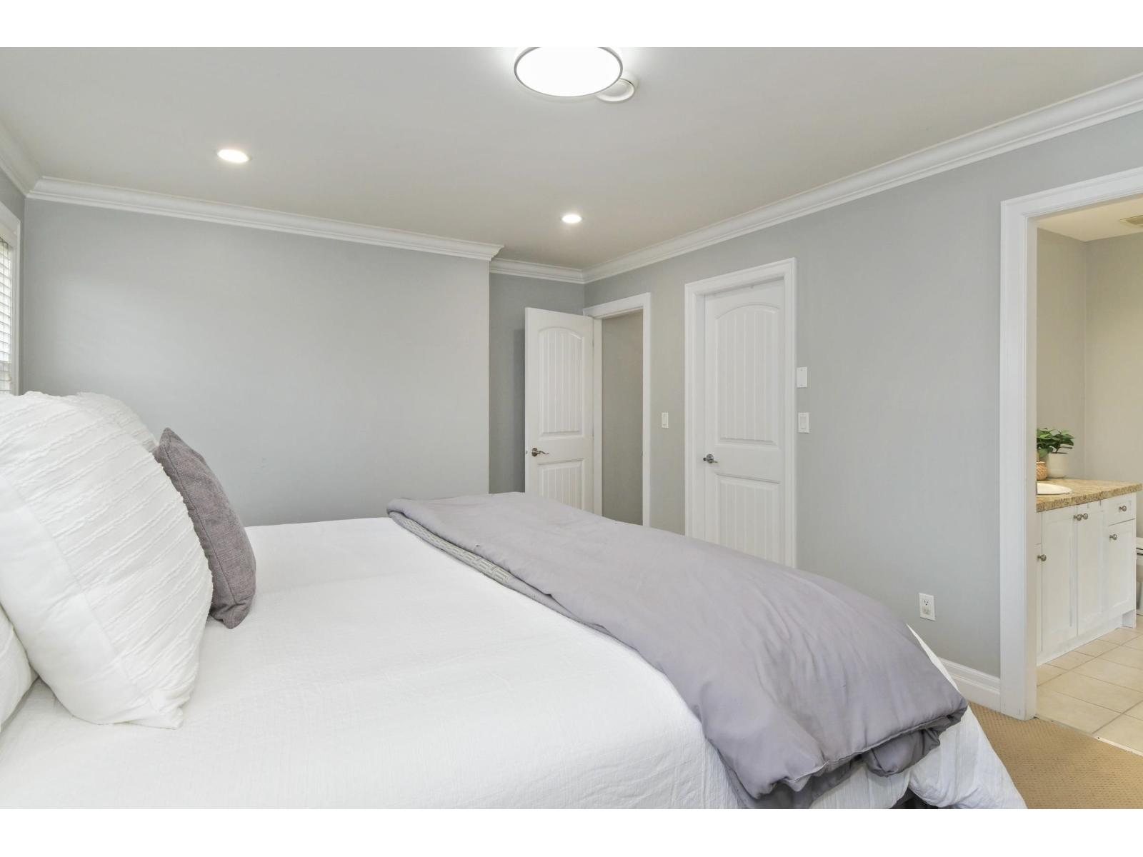 6351 167B STREET, Surrey