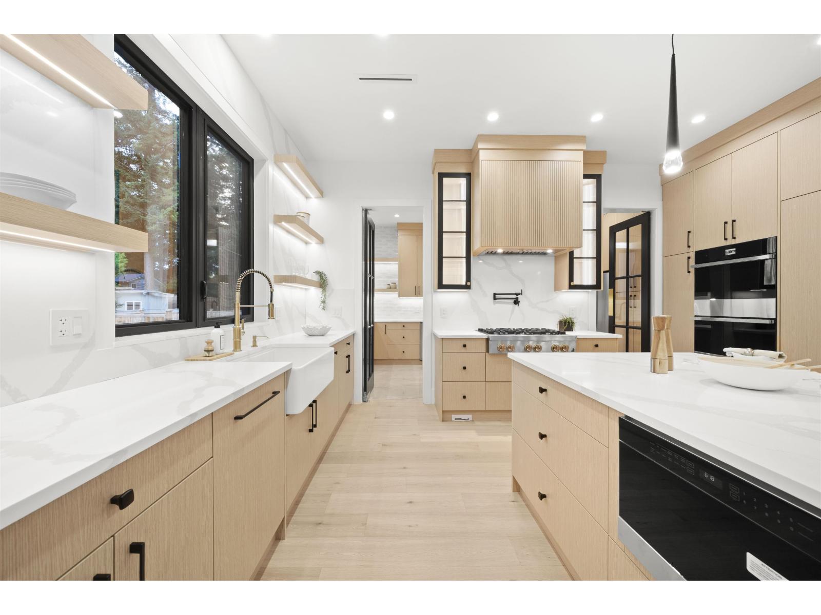 15420 27A AVENUE, Surrey
