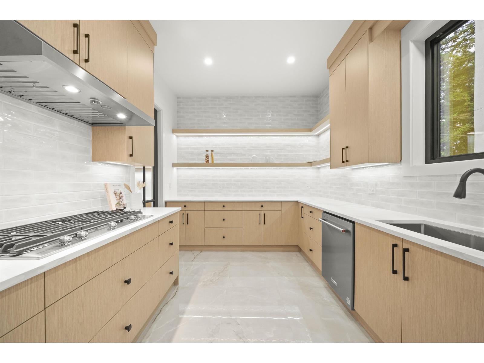 15420 27A AVENUE, Surrey