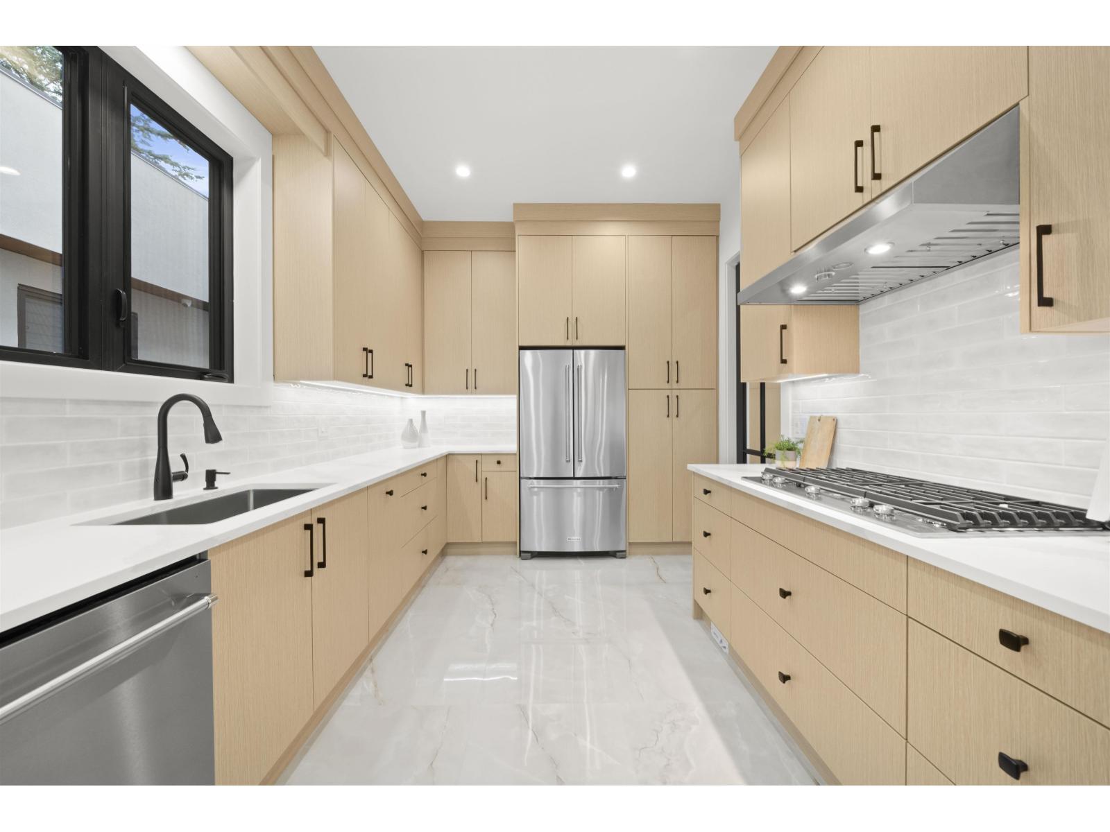 15420 27A AVENUE, Surrey