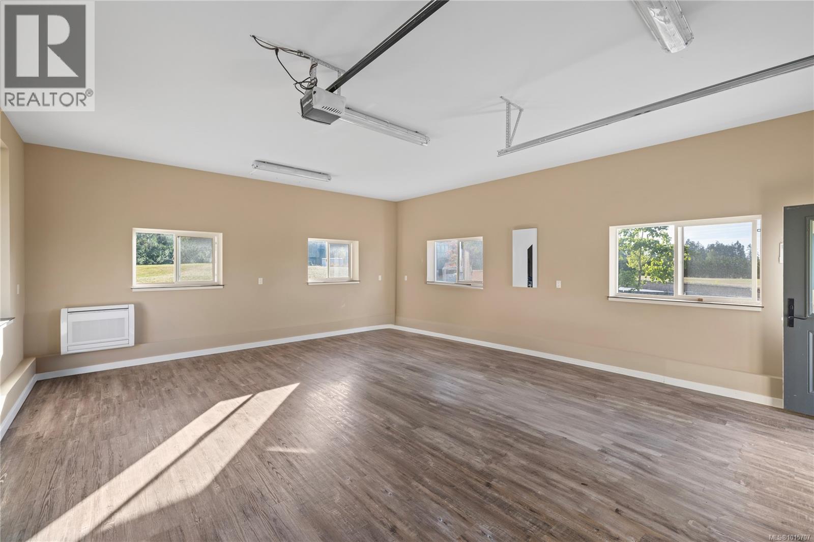 445 Blower Rd, Parksville