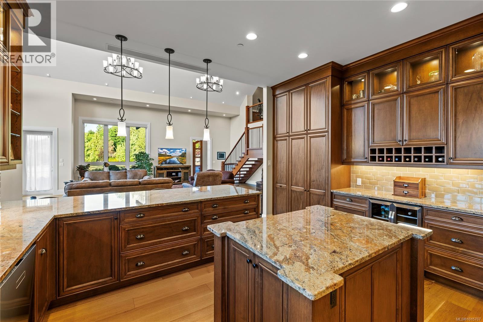445 Blower Rd, Parksville