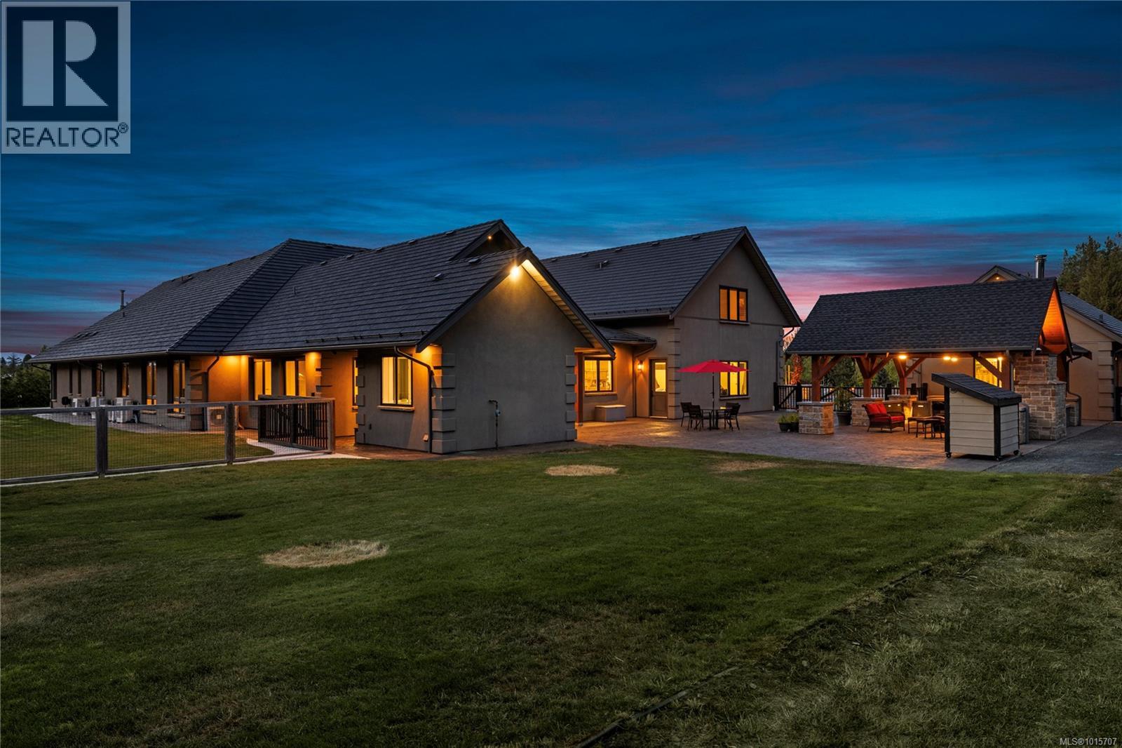 445 Blower Rd, Parksville