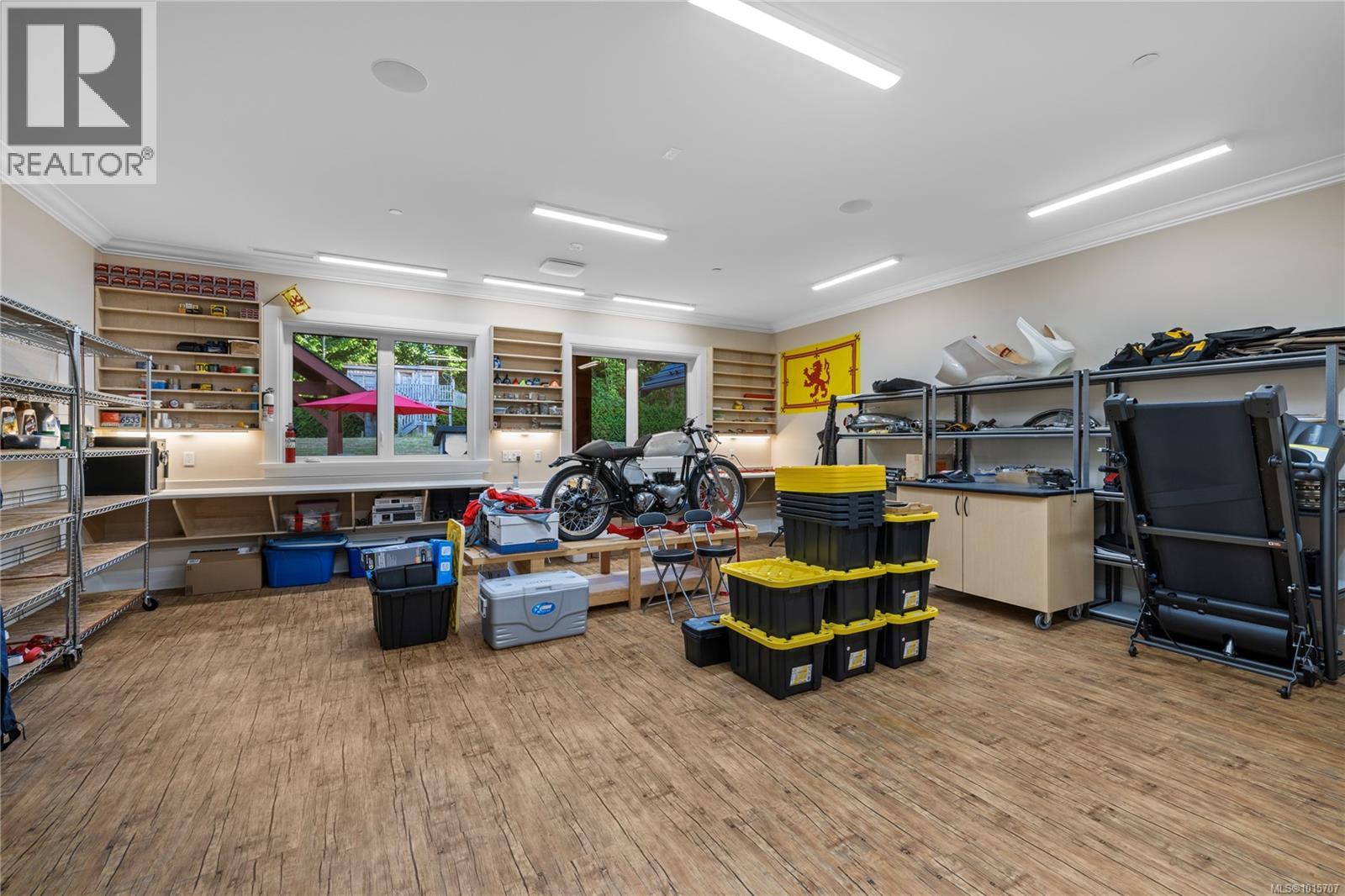 445 Blower Rd, Parksville