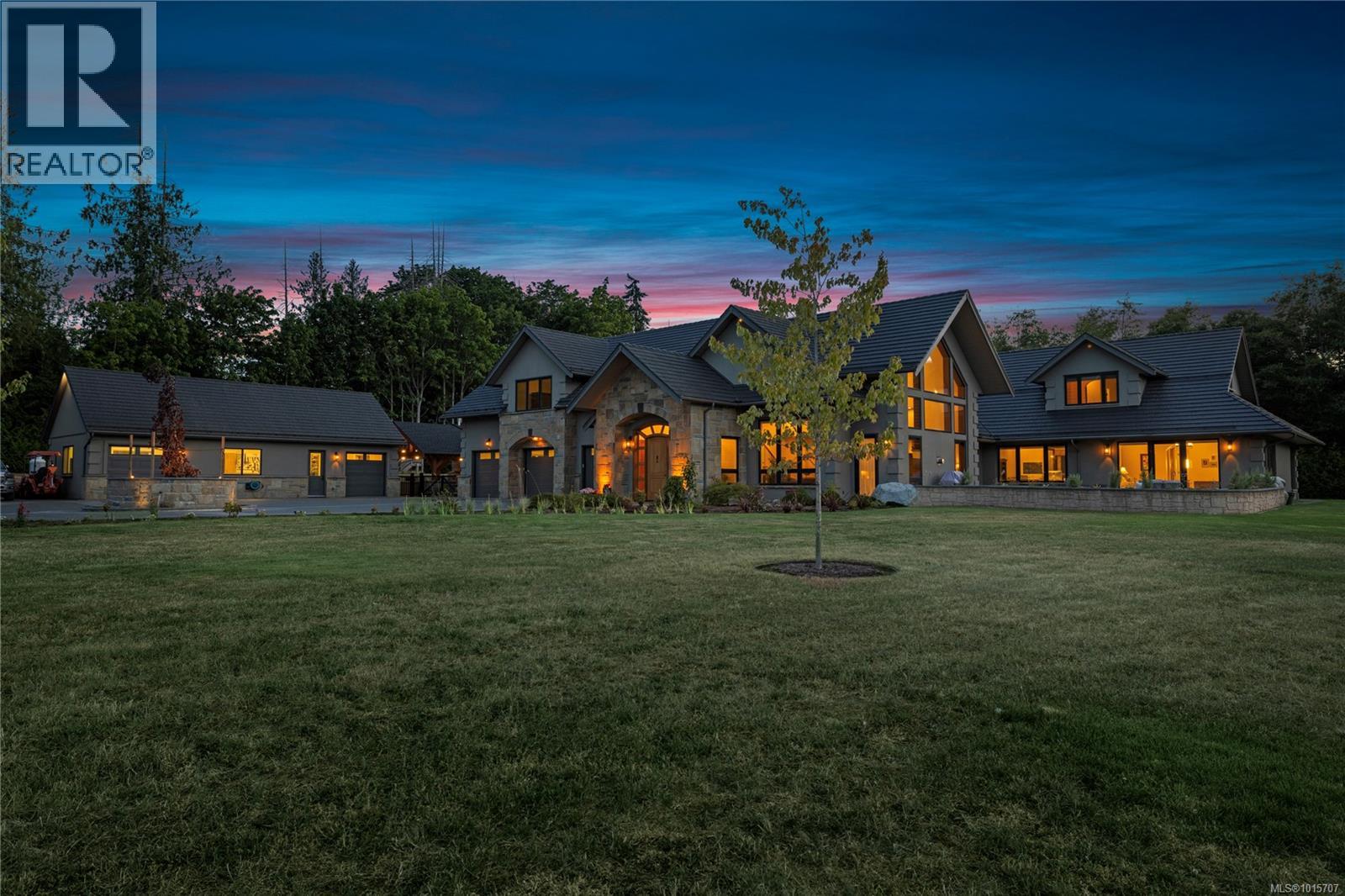 445 Blower Rd, Parksville