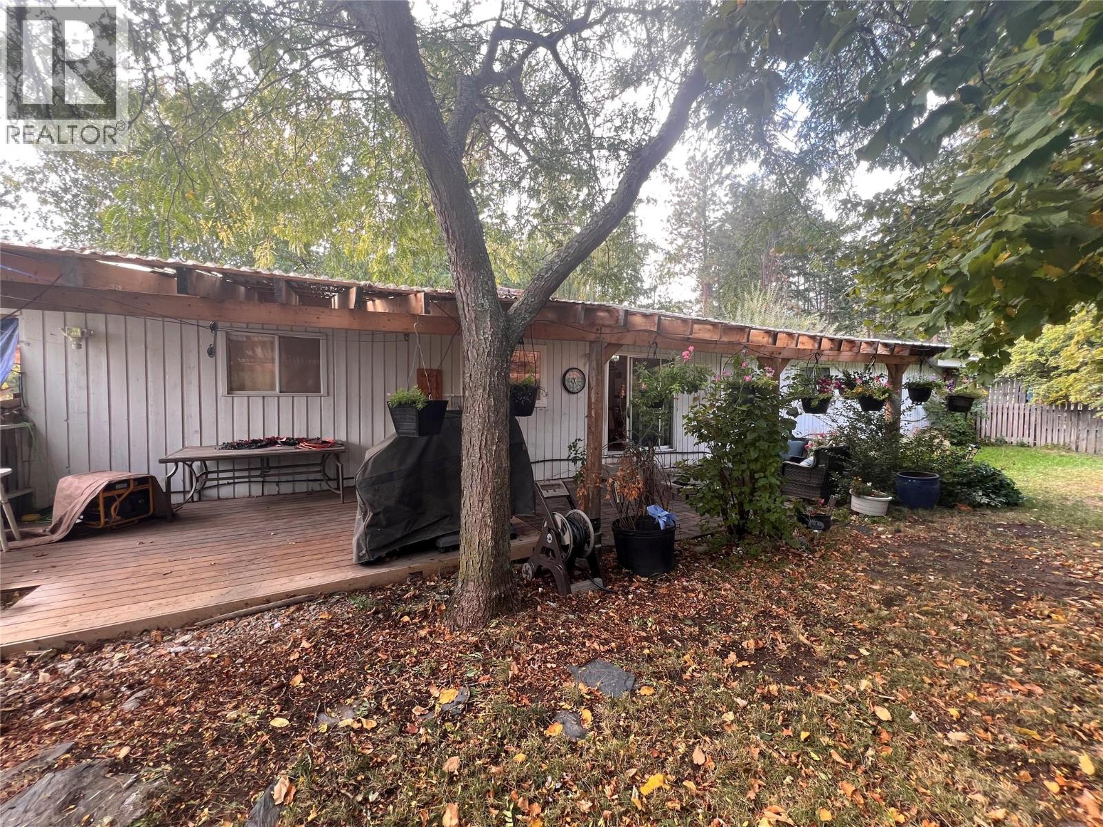  4976 Nash Street, Peachland