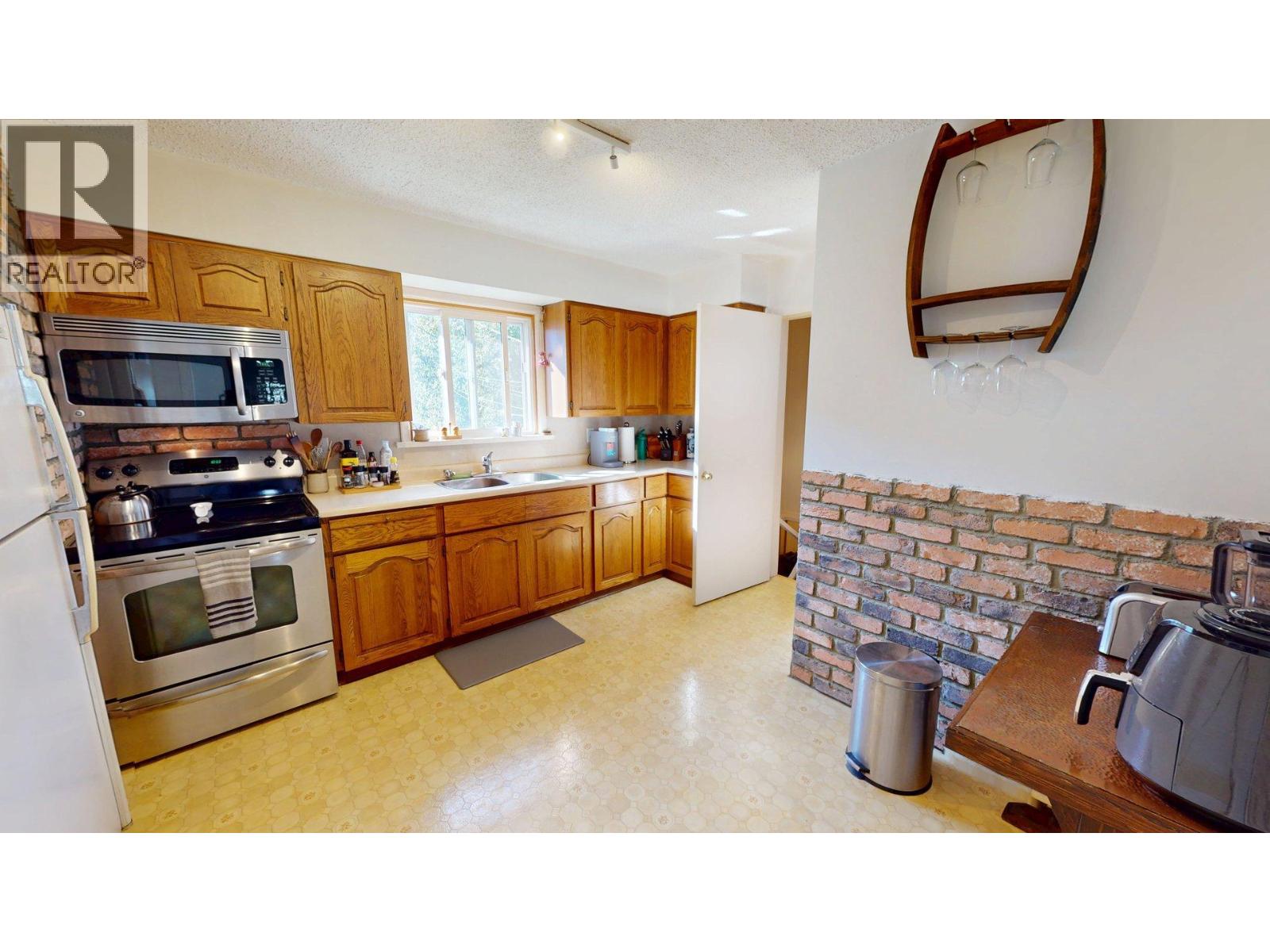 3130 Iris Crescent, Trail