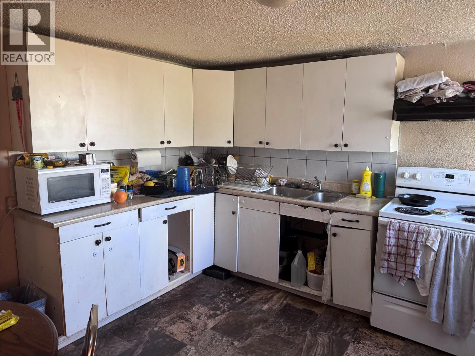 1330 101 Avenue, Dawson Creek