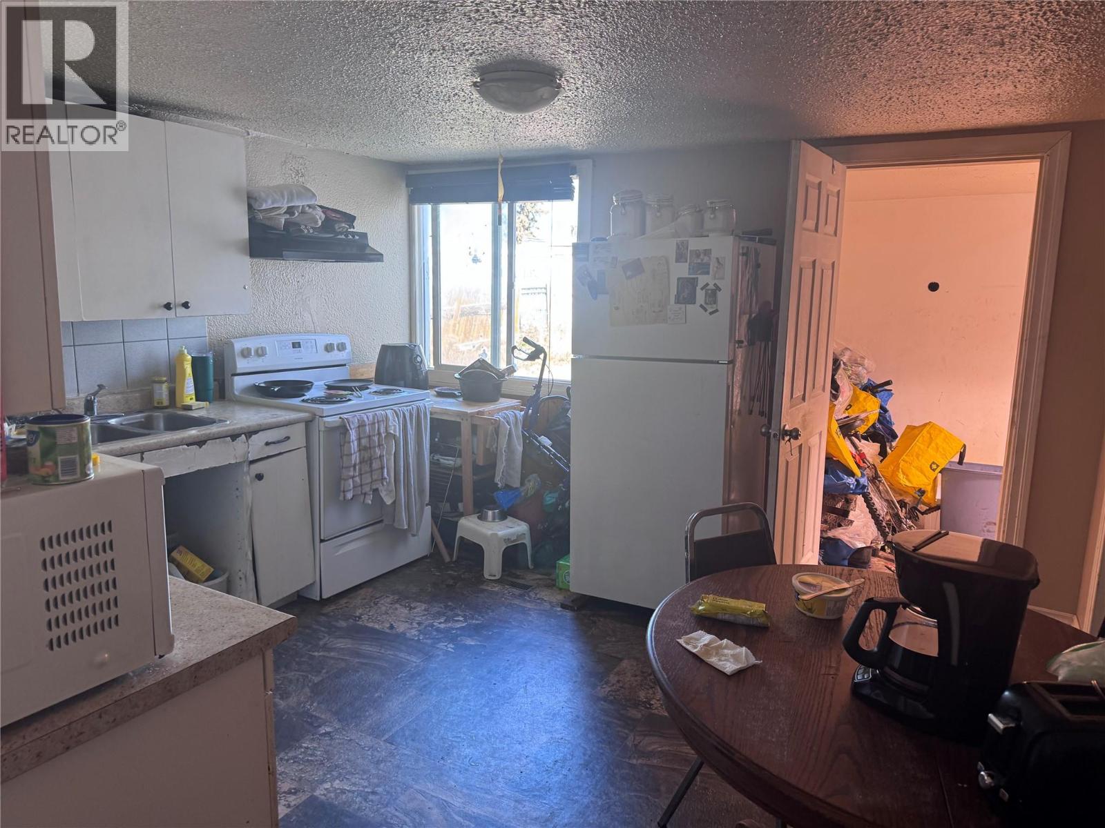 1330 101 Avenue, Dawson Creek