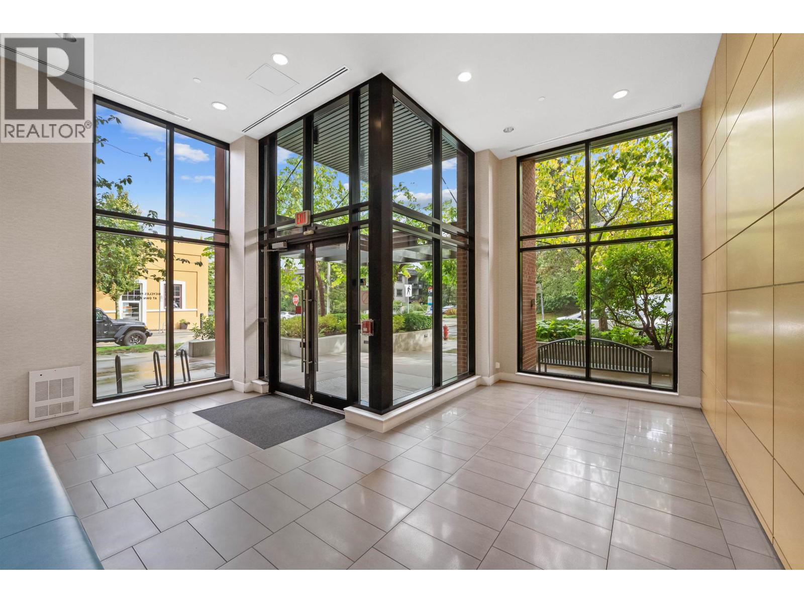 2389 SCOTIA STREET, Vancouver