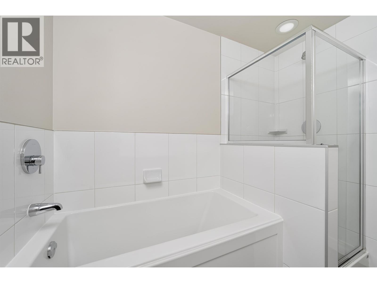 2389 SCOTIA STREET, Vancouver