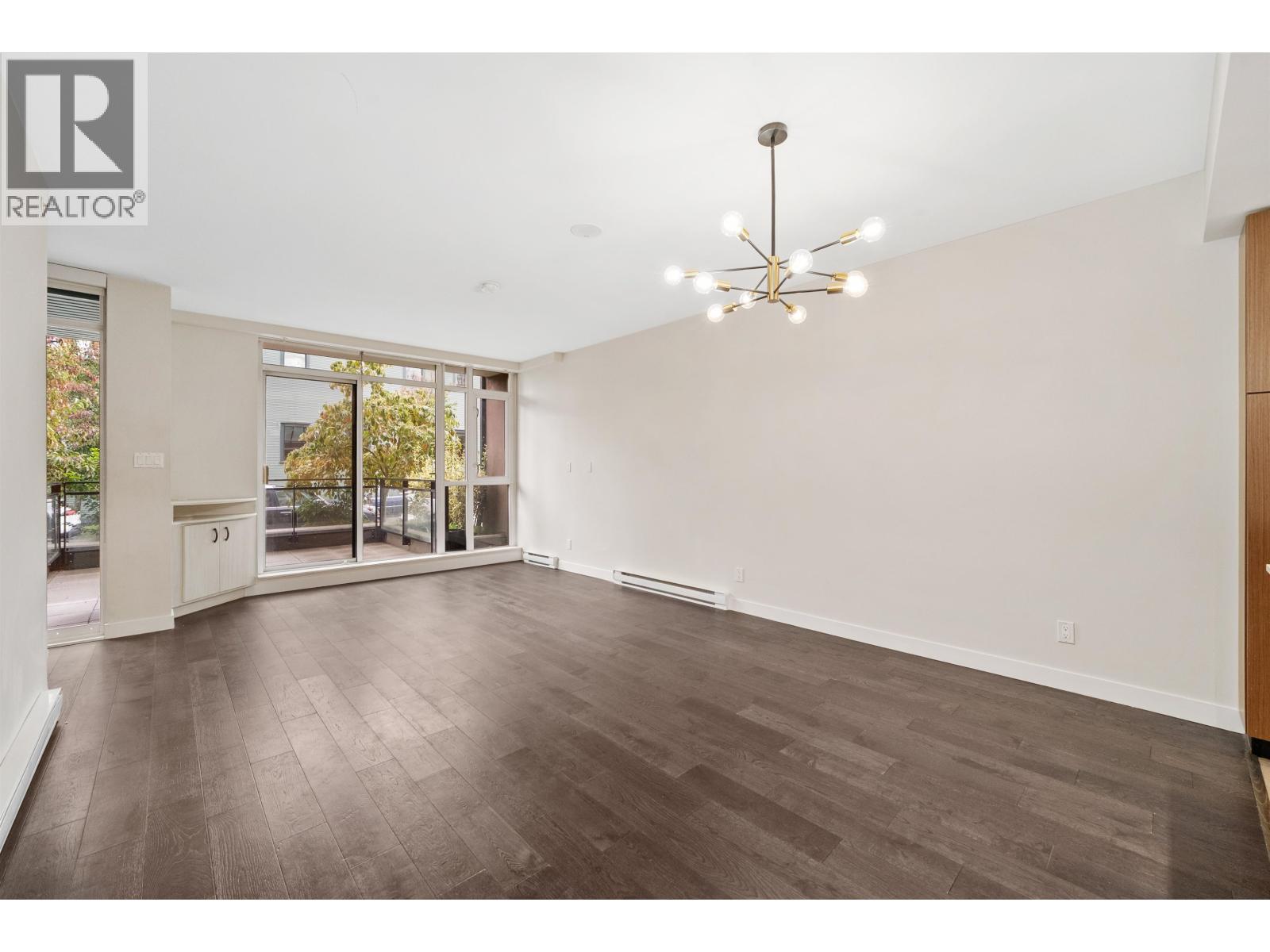 2389 SCOTIA STREET, Vancouver