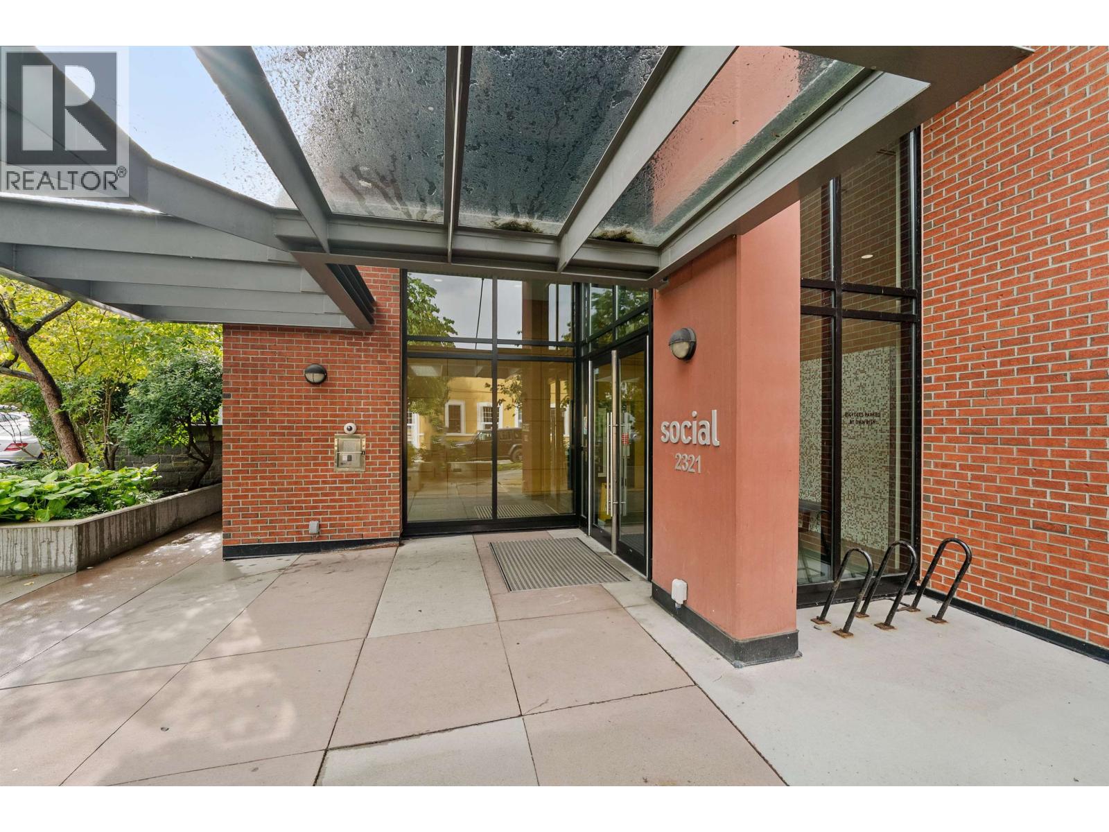 2389 SCOTIA STREET, Vancouver