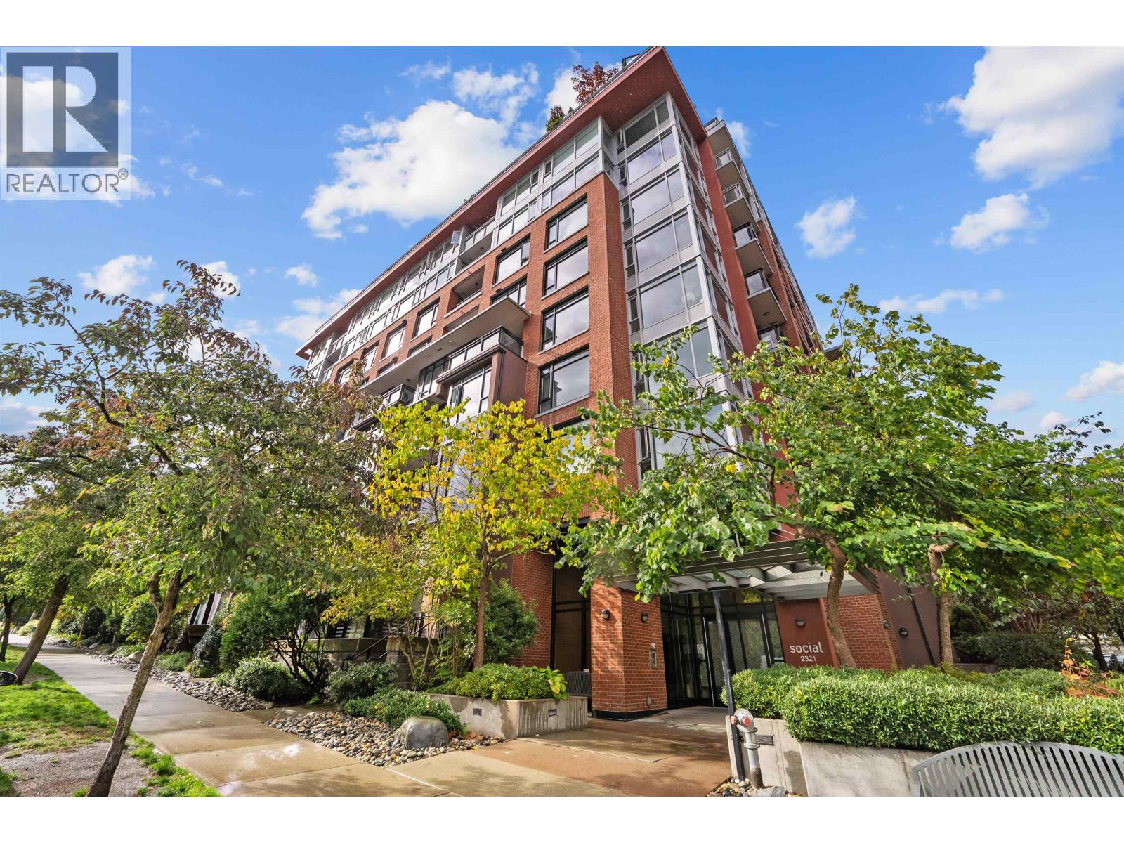 2389 SCOTIA STREET, Vancouver