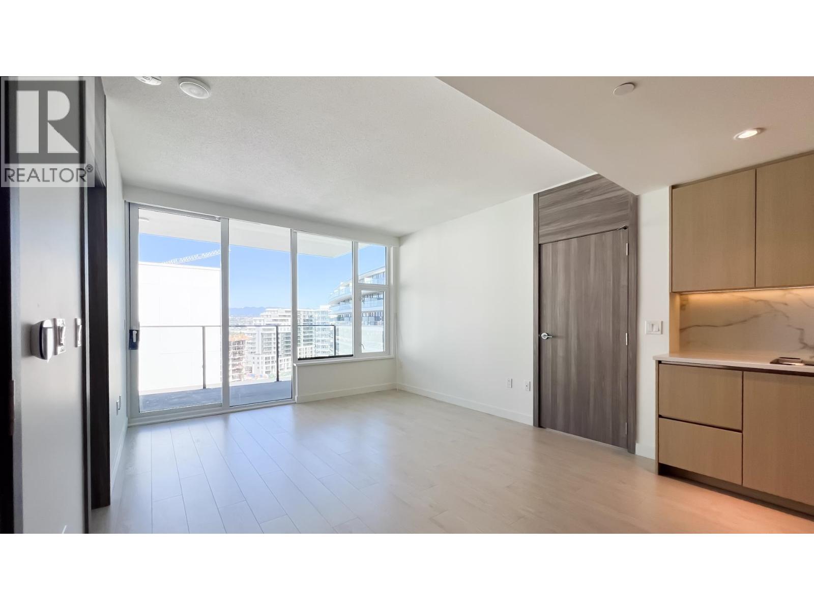 #1211-8611 HAZELBRIDGE Way, Richmond