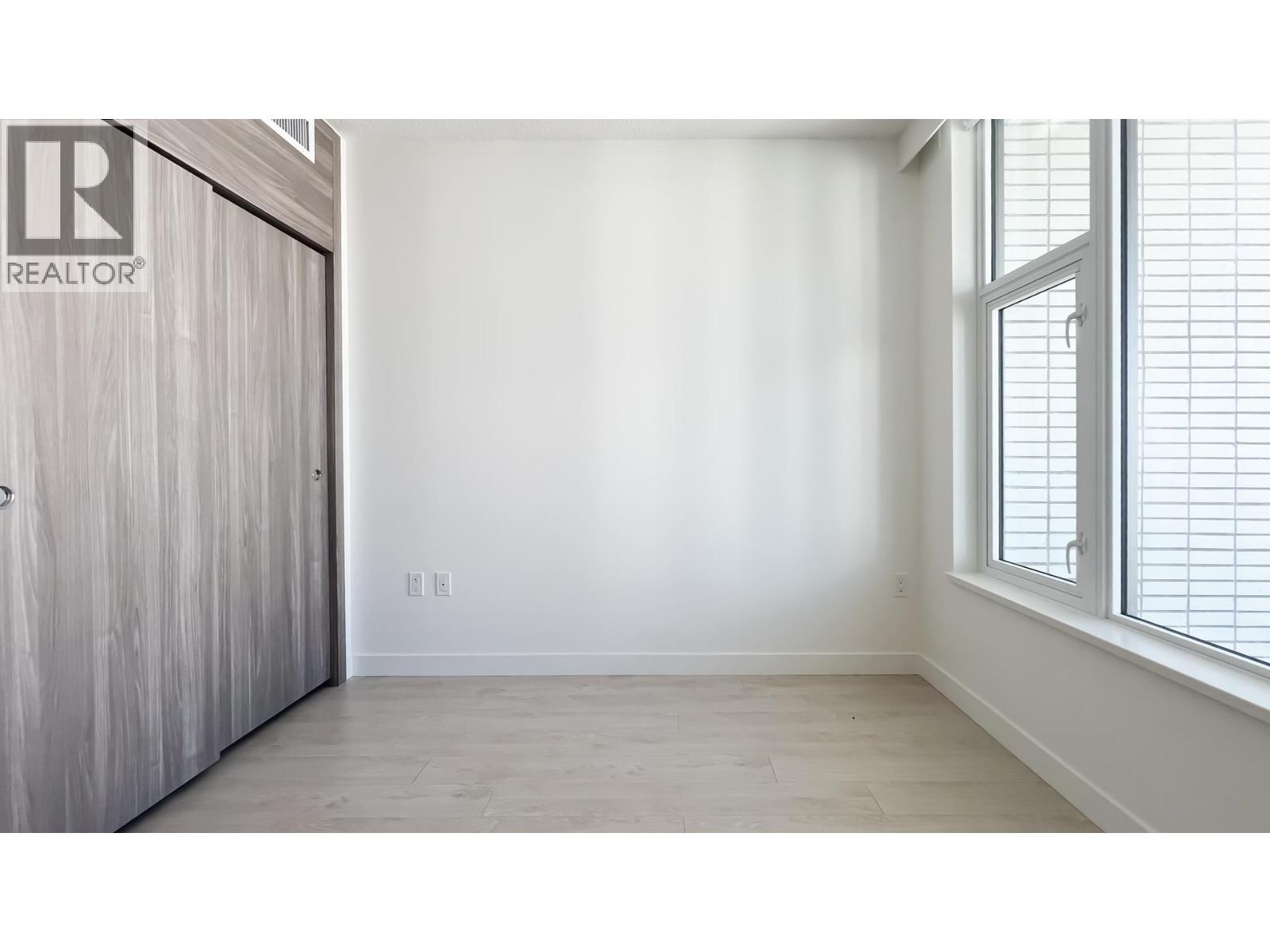 #1211-8611 HAZELBRIDGE Way, Richmond