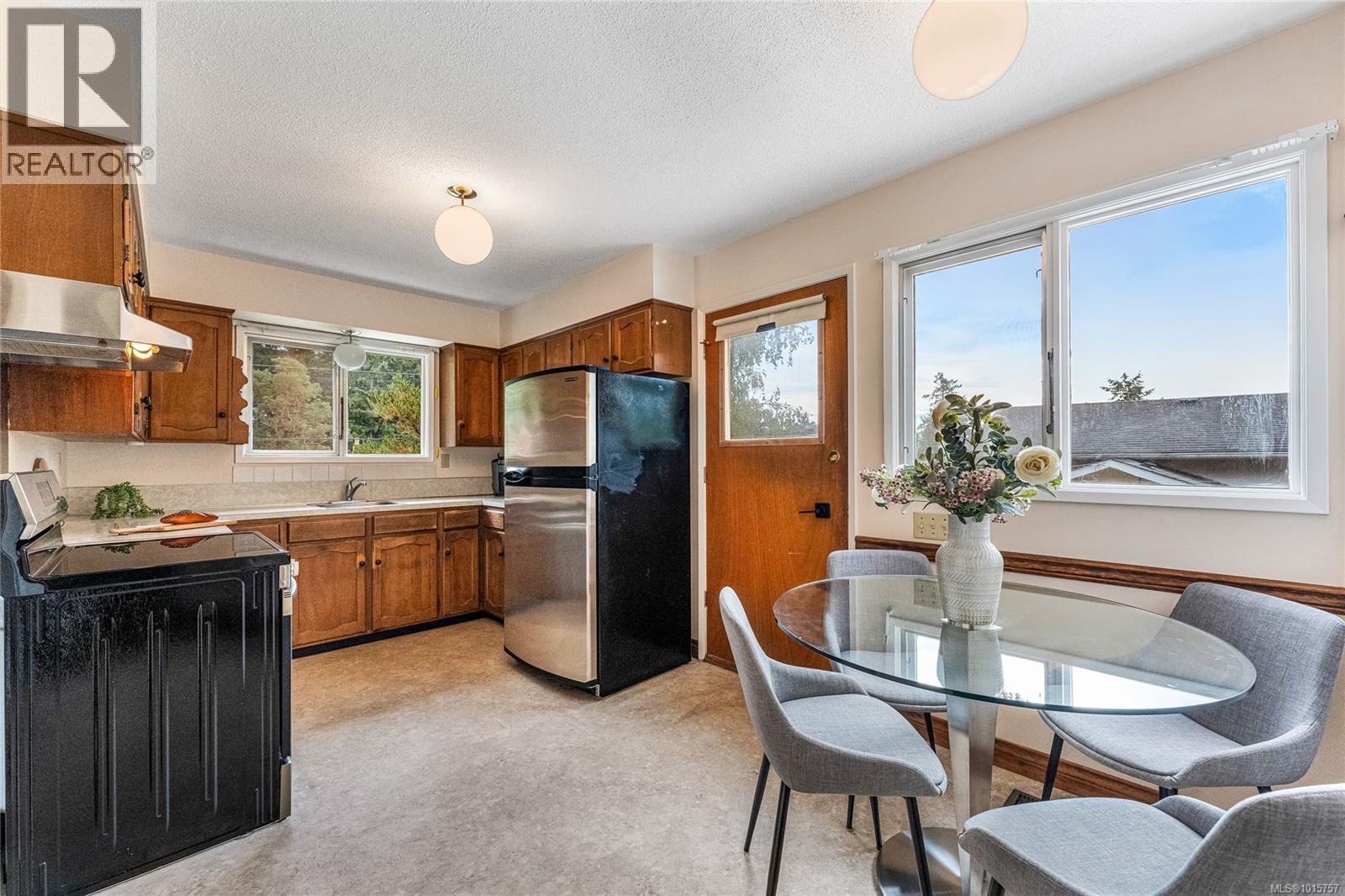  2435 Sutton Road, Saanich