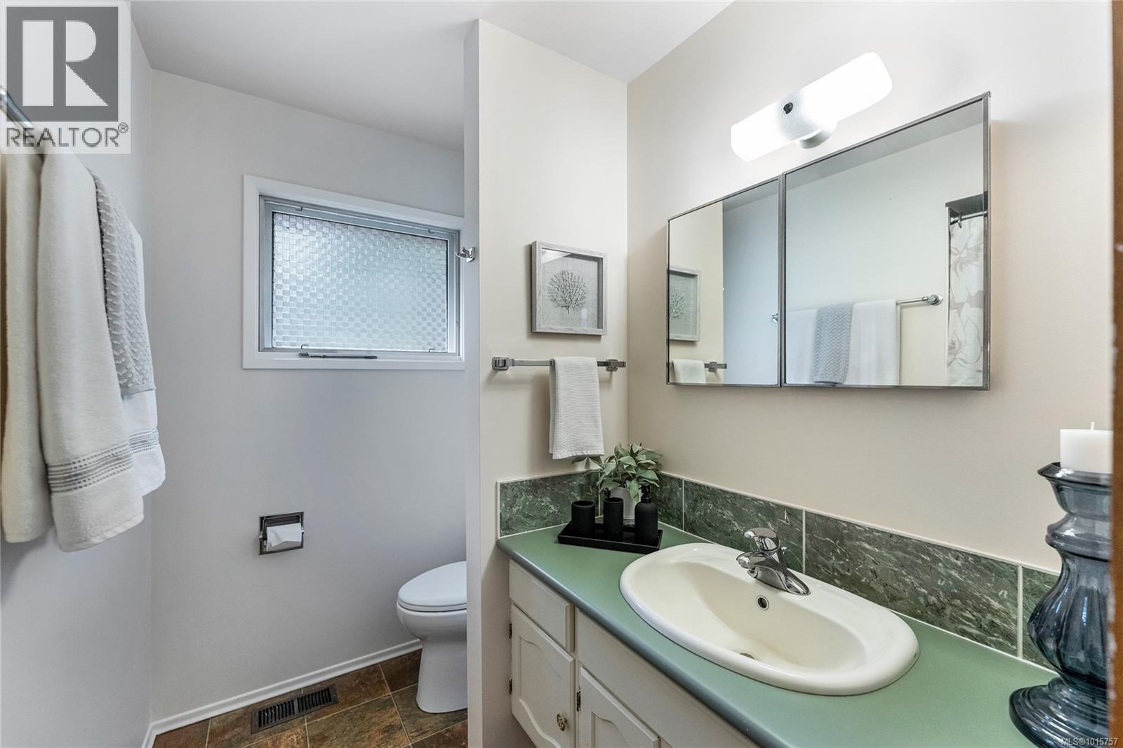  2435 Sutton Road, Saanich