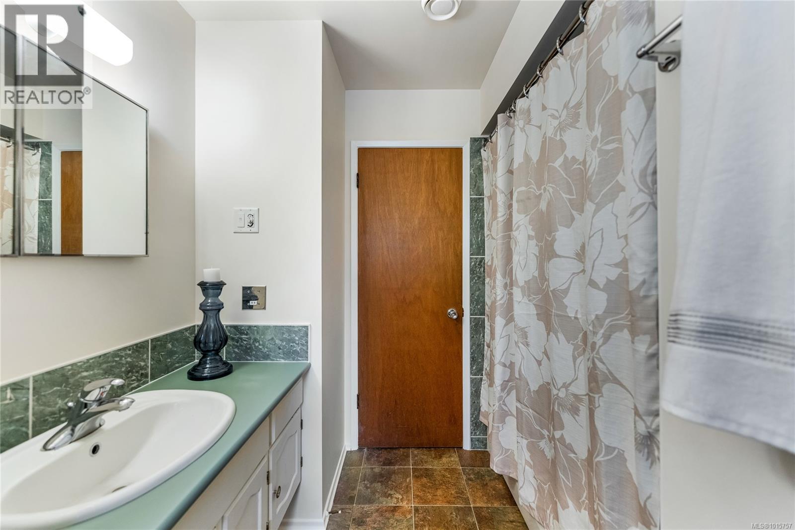  2435 Sutton Road, Saanich