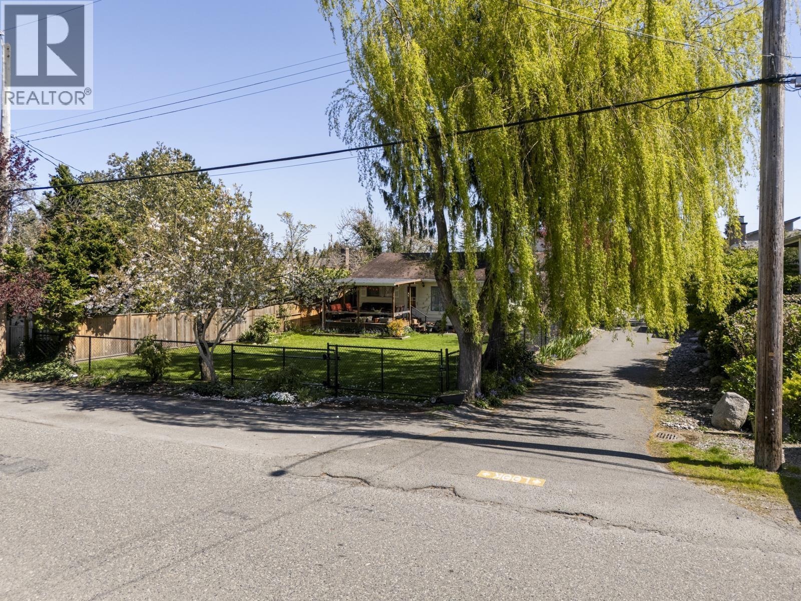 206 66A Street, Delta