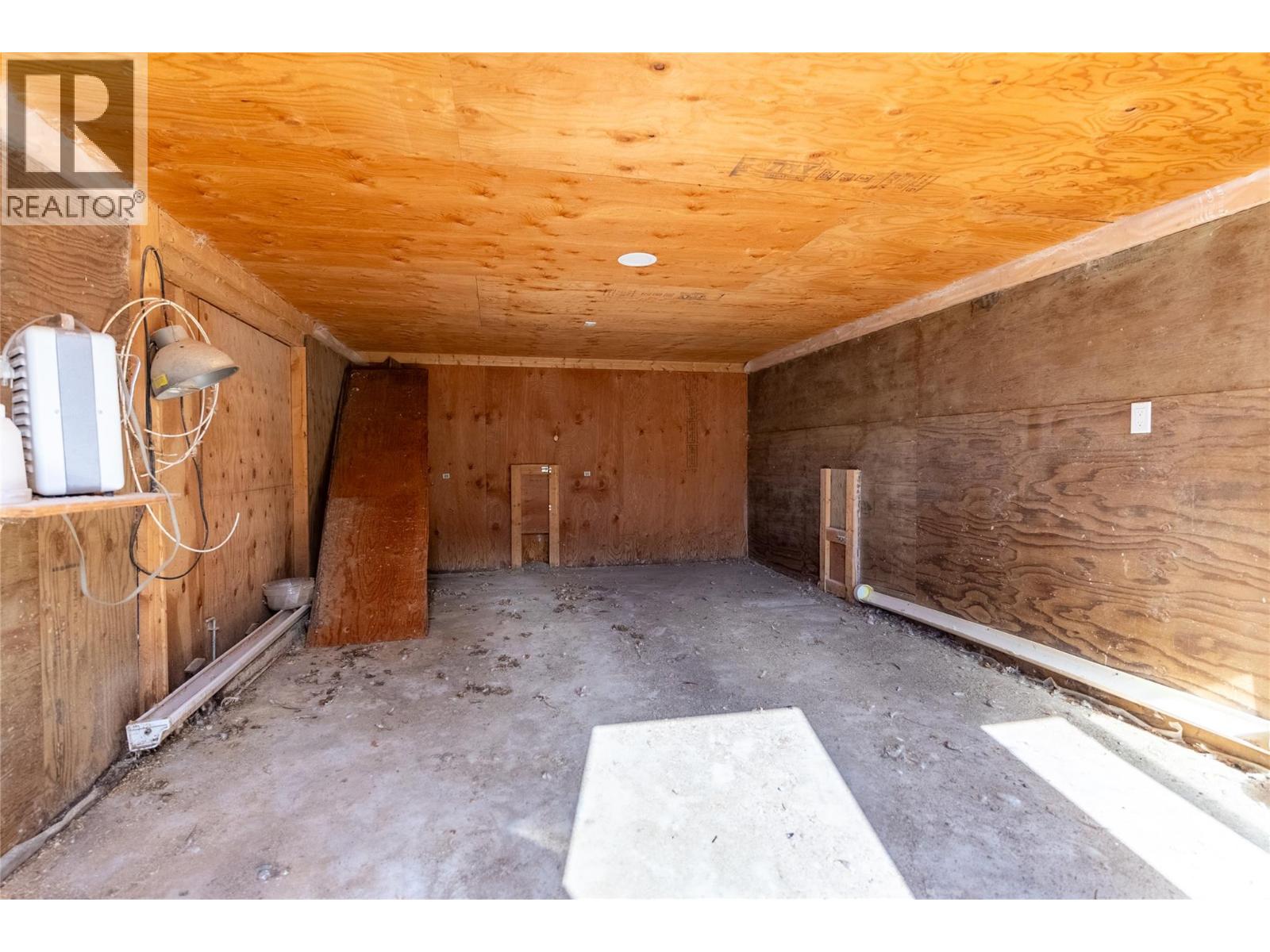 1424 LOON LAKE Road, Loon Lake