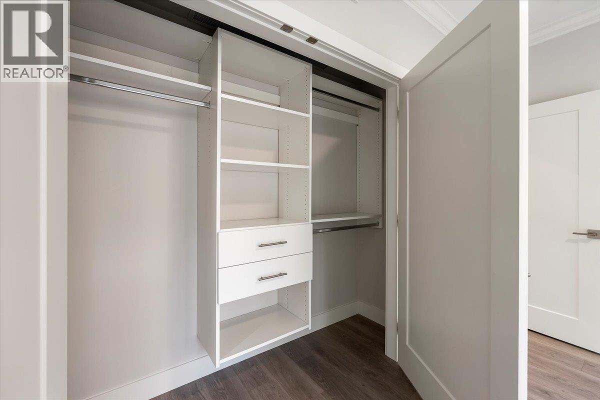 7553 OAK STREET, Vancouver