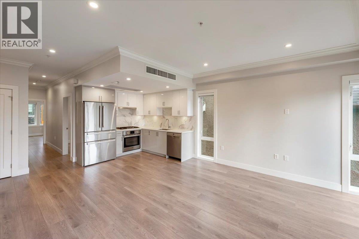 7553 OAK STREET, Vancouver