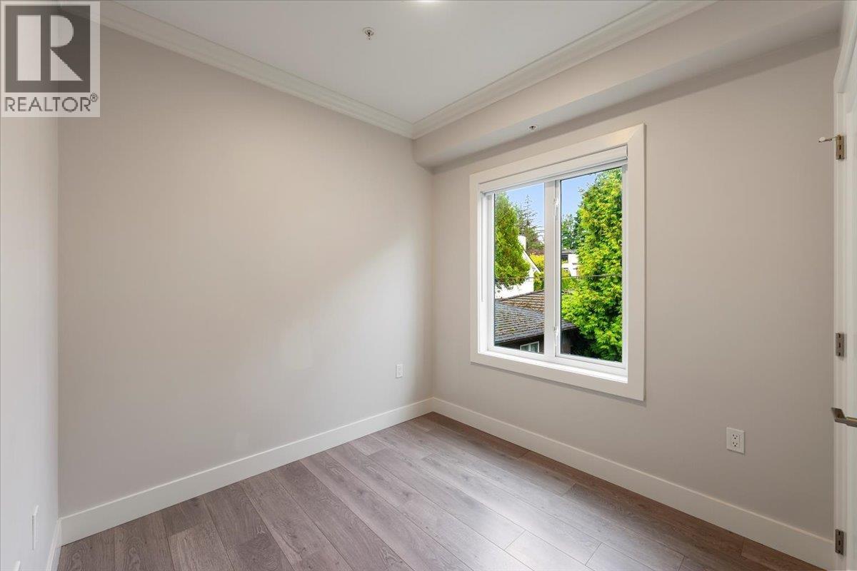 7553 OAK STREET, Vancouver