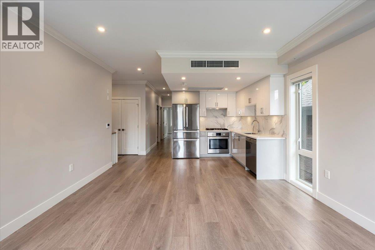 7553 OAK STREET, Vancouver