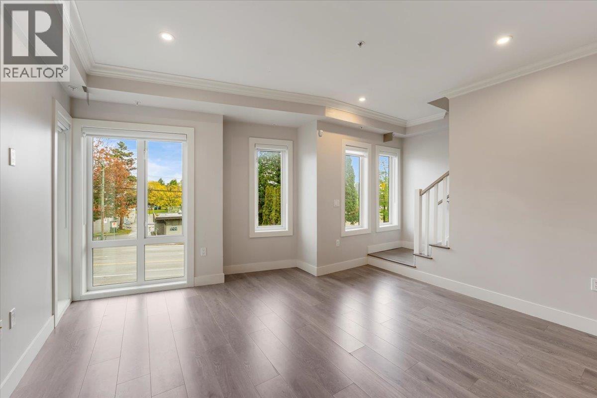 7553 OAK STREET, Vancouver