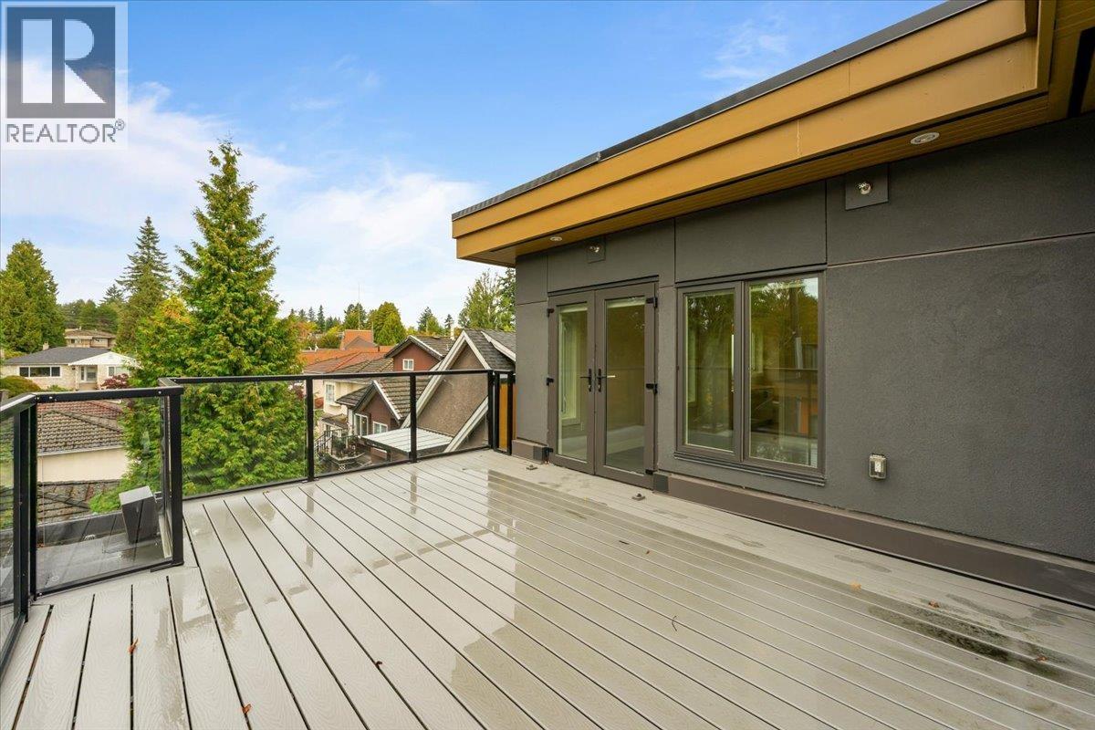 7553 OAK STREET, Vancouver