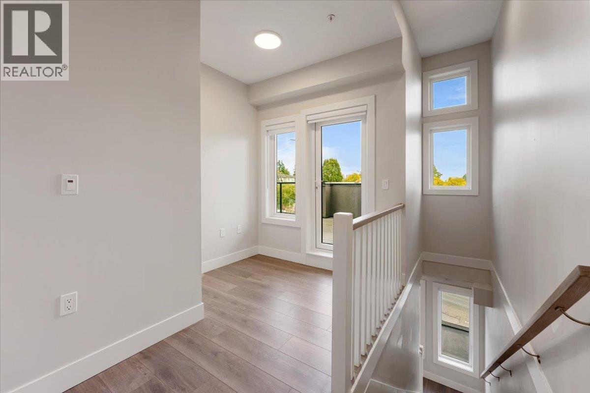 7553 OAK STREET, Vancouver