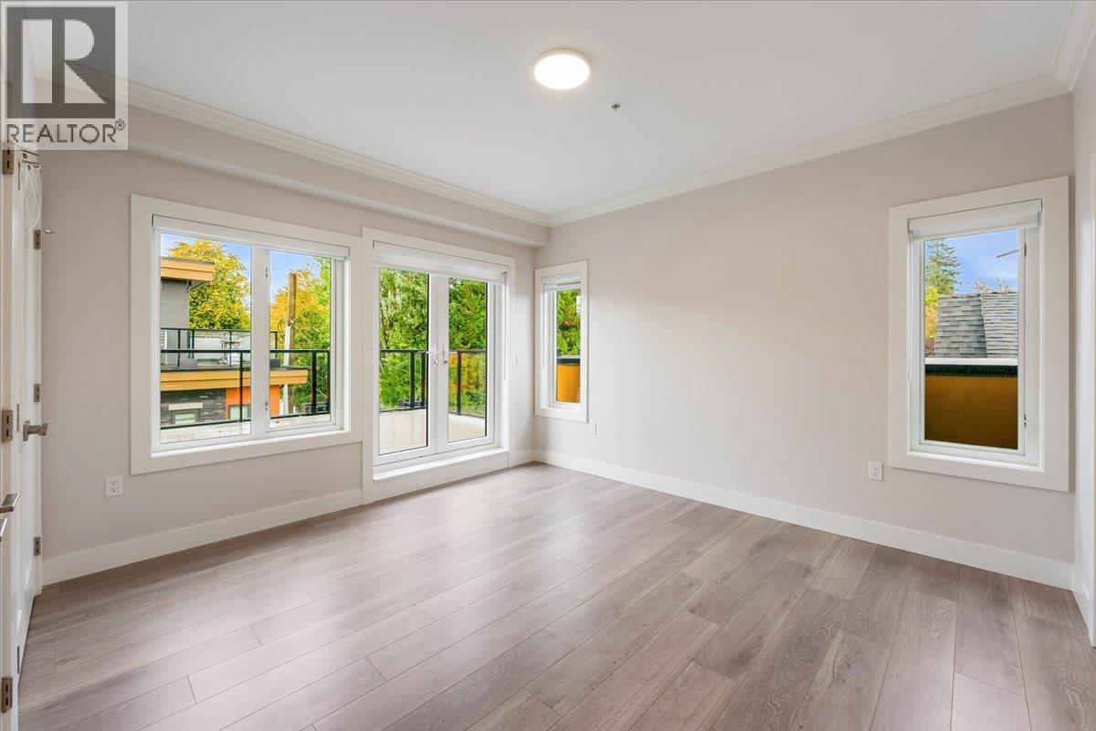 7553 OAK STREET, Vancouver