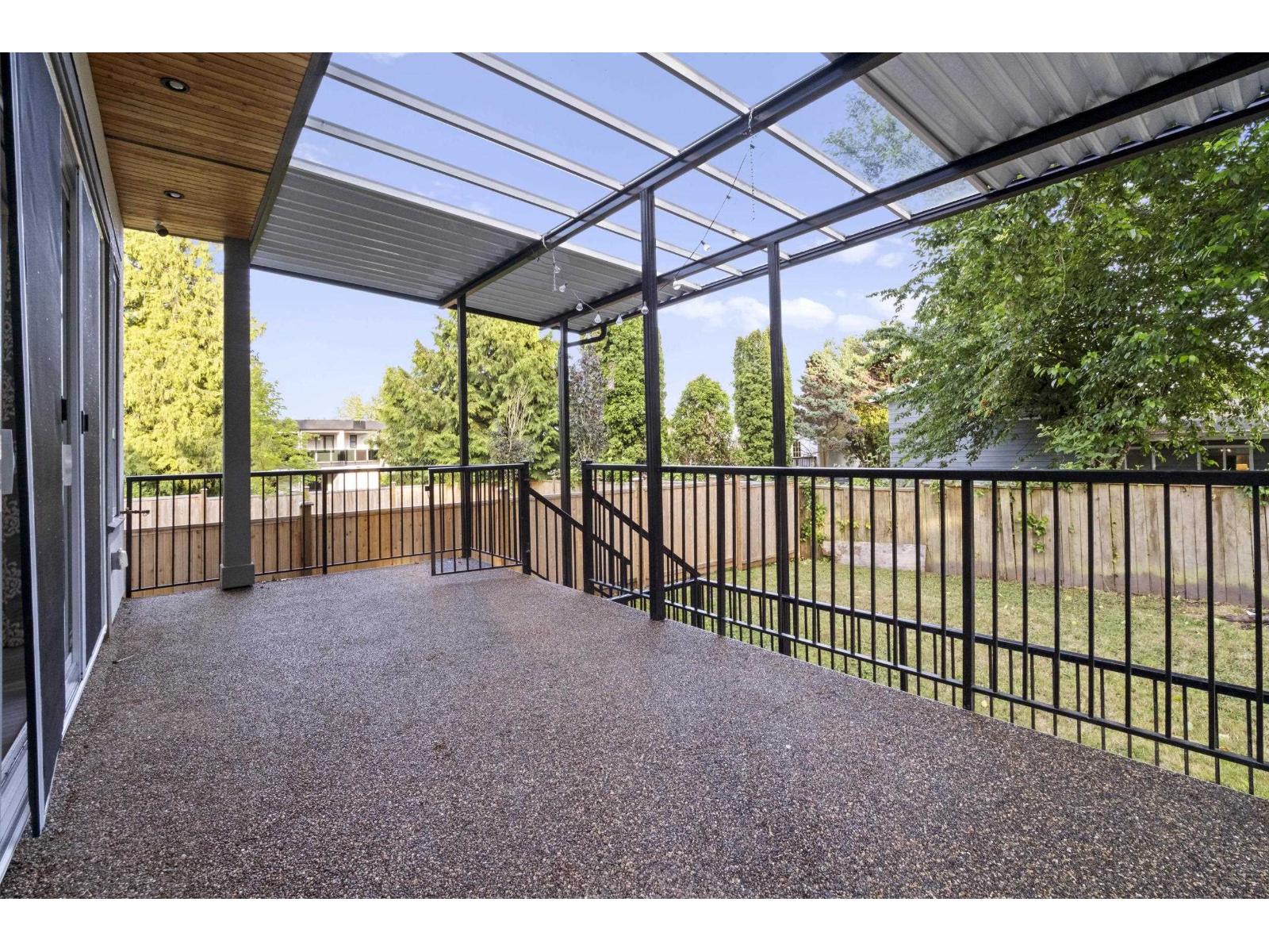15890 RUSSELL AVENUE, White Rock
