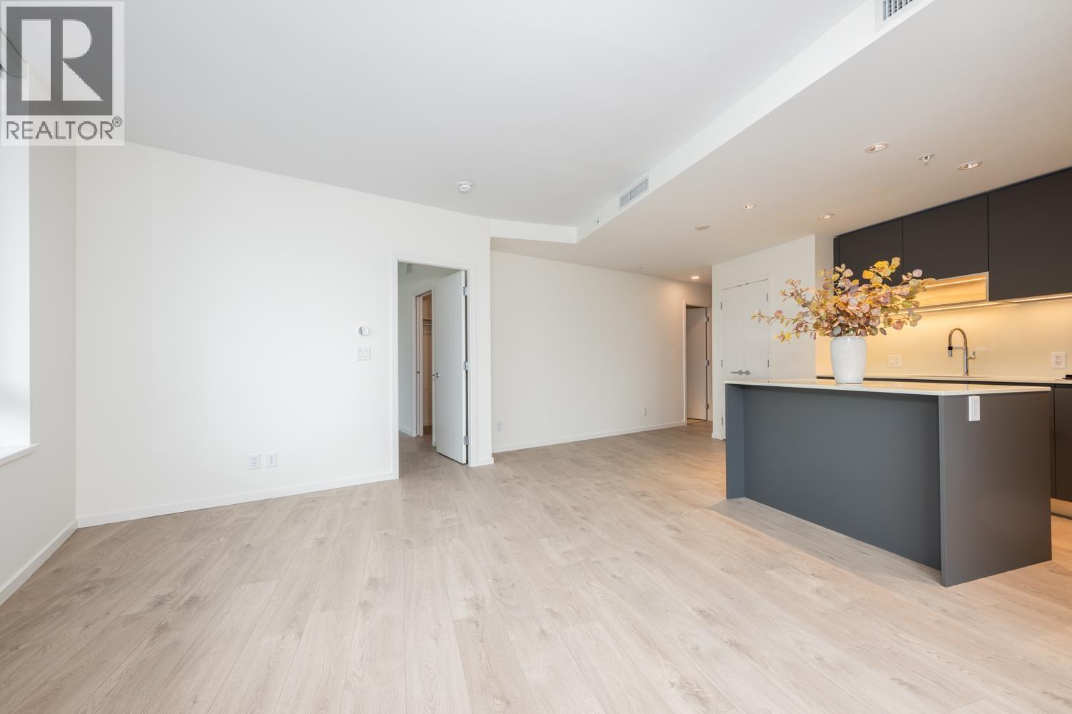 #931-6600 MINORU Boulevard, Richmond