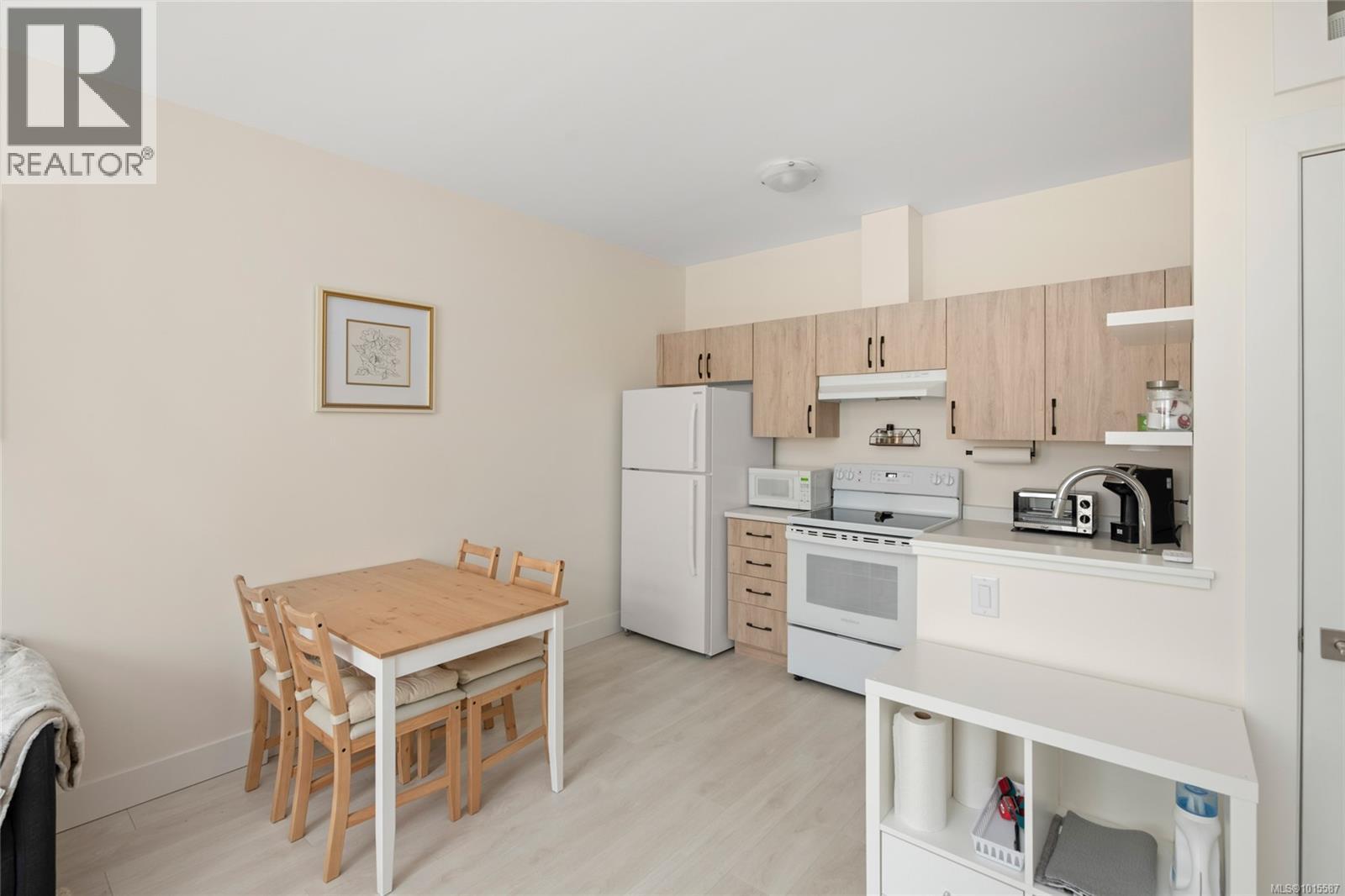  903 Greystone Place, Langford