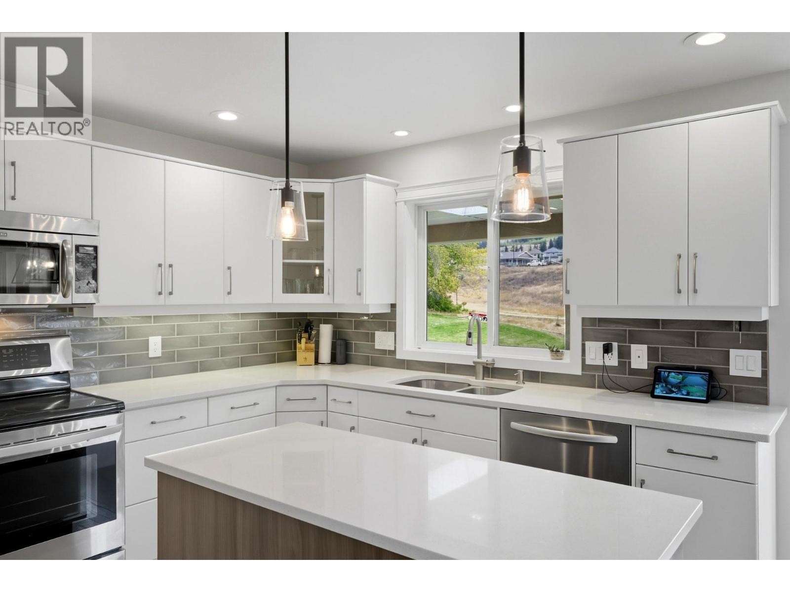 2014 MUIRFIELD Road, Kamloops