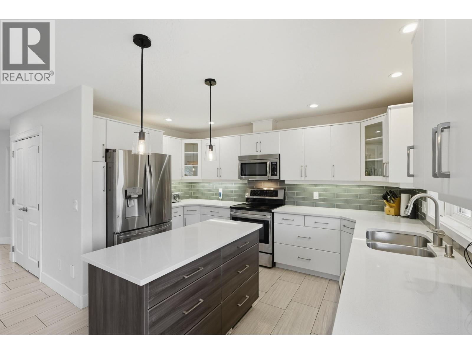 2014 MUIRFIELD Road, Kamloops