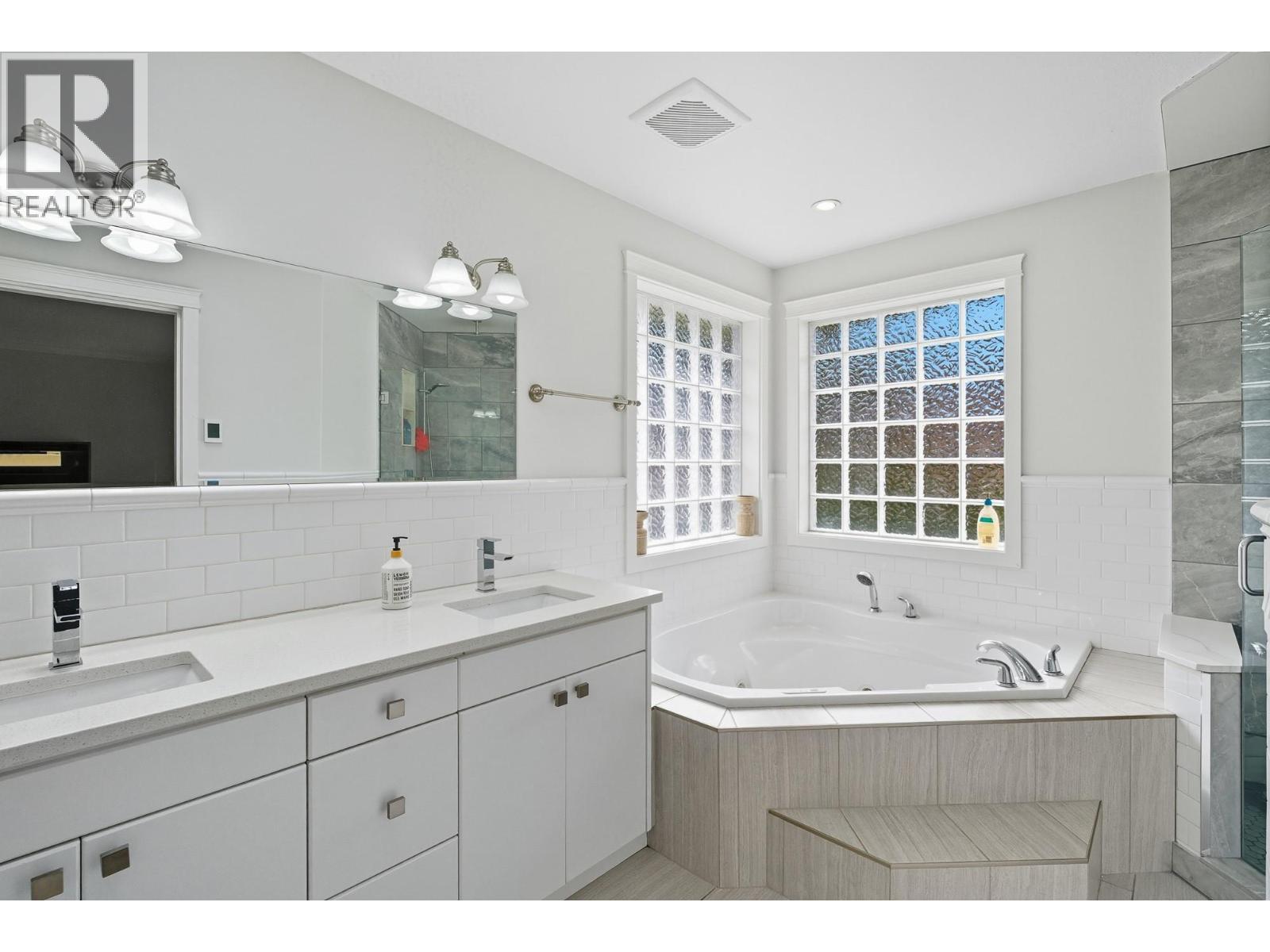2014 MUIRFIELD Road, Kamloops
