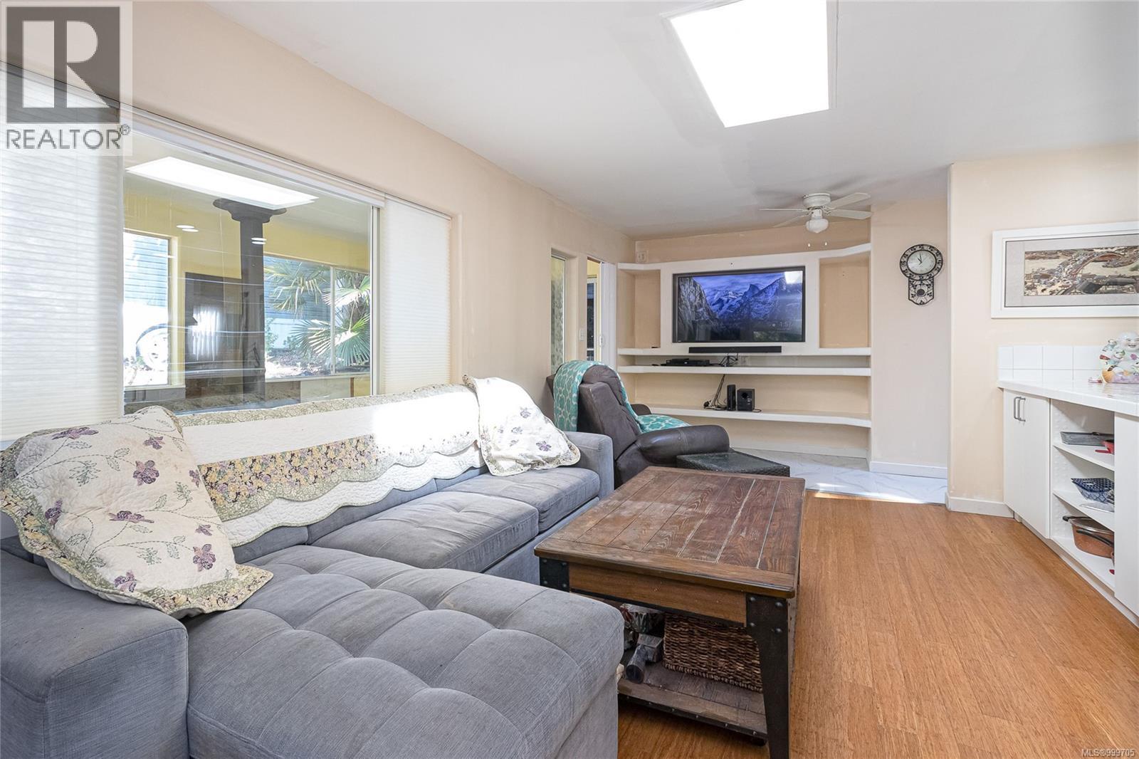 50 2500 Florence Lake Road, Langford