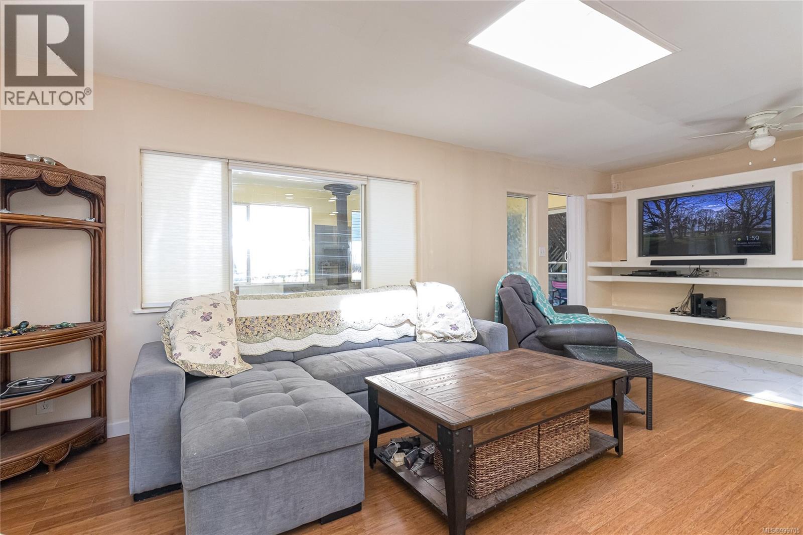 50 2500 Florence Lake Road, Langford