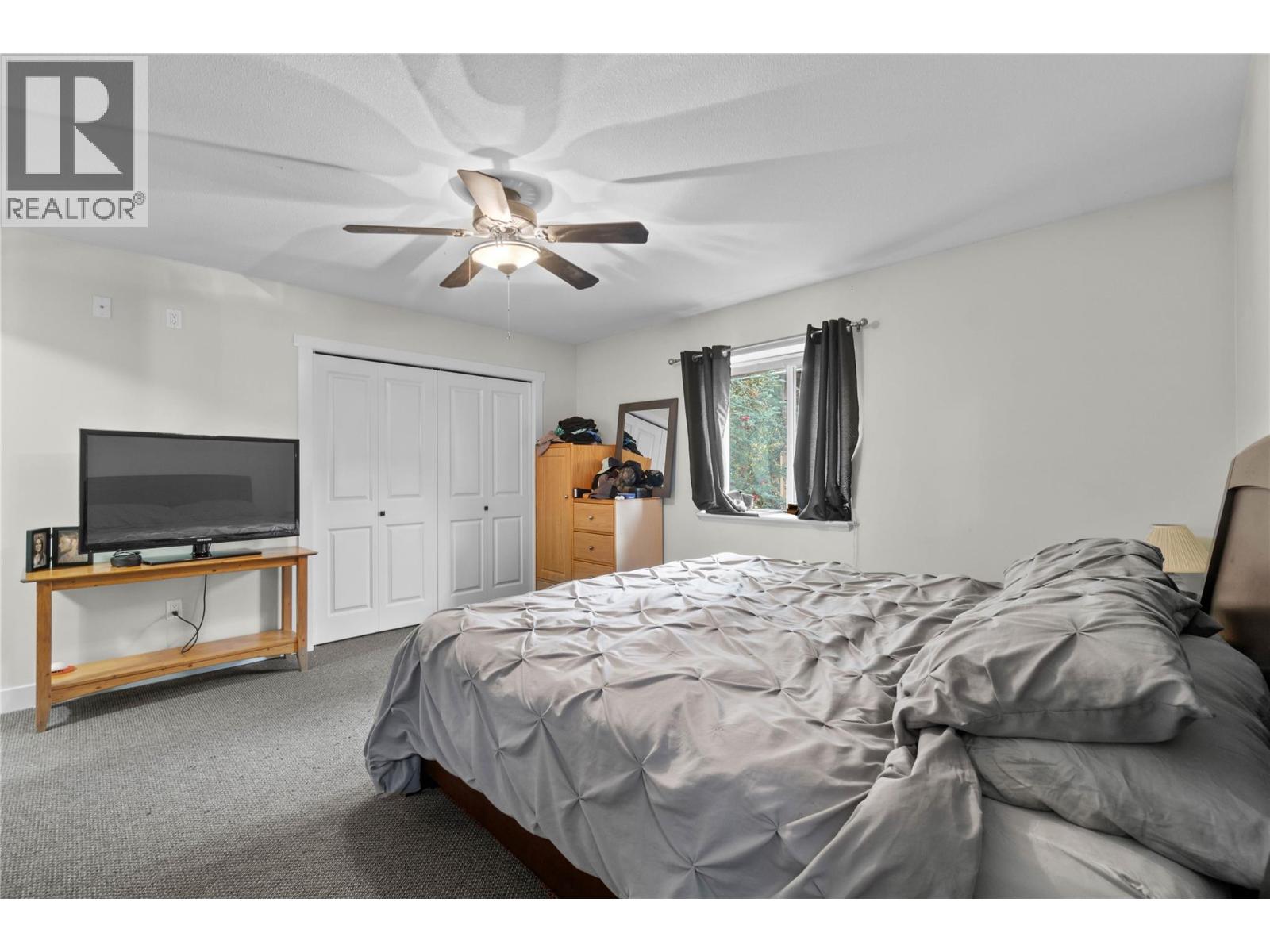 725 Trans Canada Highway, Sicamous